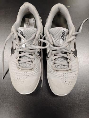 Used Nike LAX Cleats Boys Grey Junior 04 11849-S000042867