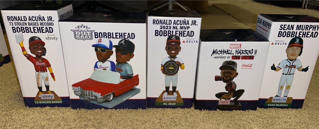 10 Braves bobbleheads (ALL SOLD TOGETHER)
