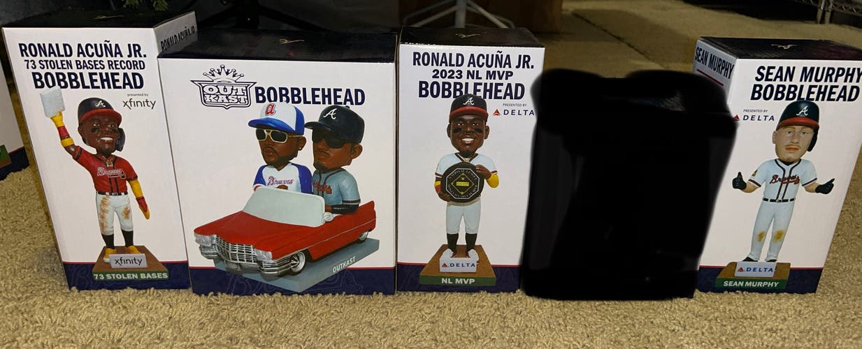 10 Braves bobbleheads (ALL SOLD TOGETHER)
