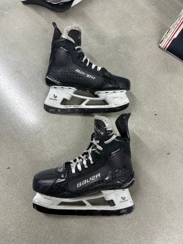 2024 Bauer Supreme Shadow Hockey Skates Size 5.5 (Used)
