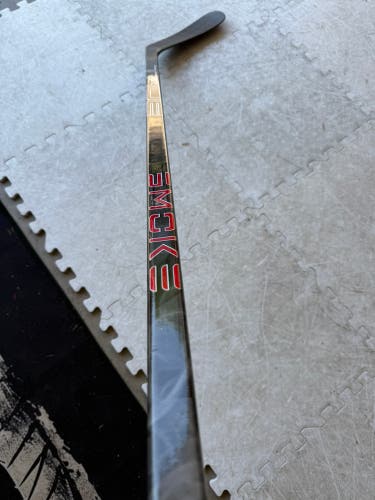 Senior True HZRDUS Smoke Right Handed Hockey Stick T92 75 Flex (Used)