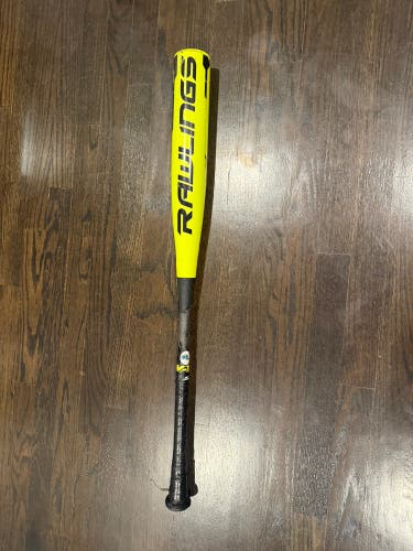 33/30 2018 Rare Rawlings Quatro Glowstick in great condition