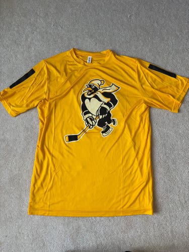 Wilkes Barre Scranton Penguins Outdoor Classic Short Sleeve Shirt Team Issued Size. Large