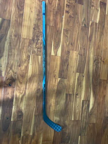 Junior Bauer Nexus Tracer Left Hand Hockey Stick P92 40 Flex (Used)