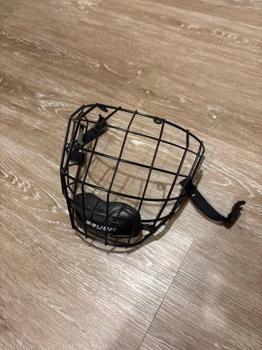 Medium Bauer True Vision II hockey cage