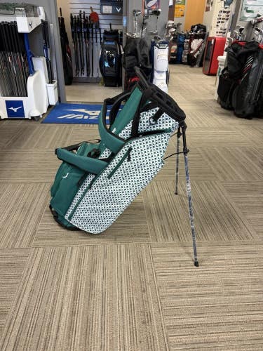Taylormade Flextech Crossover Stand bag (HERITAGE ICON GREEN)