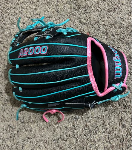 Wilson A2000 RH Baseball Glove 11.5" (Used)