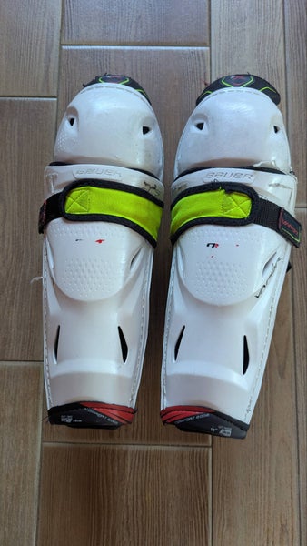Junior Bauer Vapor 3xPro 11" Shin Pads (Used)