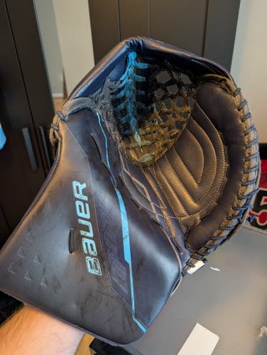 Bauer Supreme Shadow V90 Glove