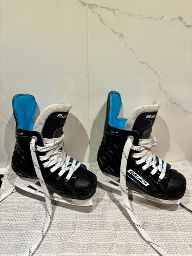 Bauer XLP Hockey Skates 8 (Used)