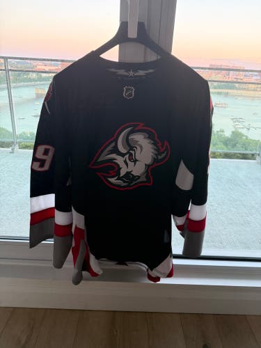 Buffalo Sabres NHL authentic GCJ Black, red, white and grey (New).