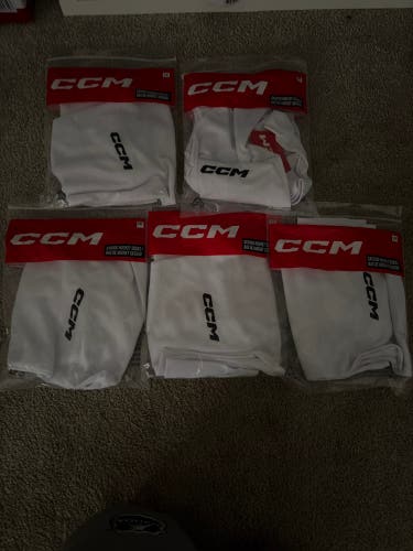 White Senior Large CCM SX5000 Socks (New)