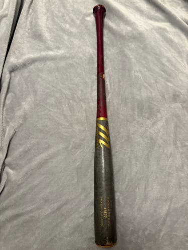 2025 Marucci AM22 Maple Bat (-3) 29 oz 32" (Used)
