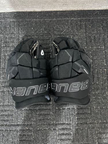 Bauer Supreme Mach Gloves 15" (Used)