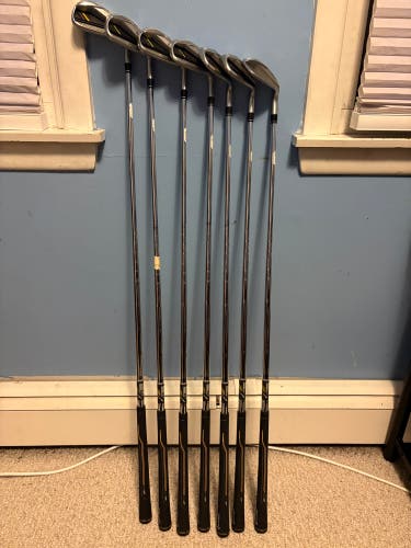 2012 TaylorMade Rocketbladez Right Handed Iron Set (7 Clubs) #5 - #9, PW, GW (Used)