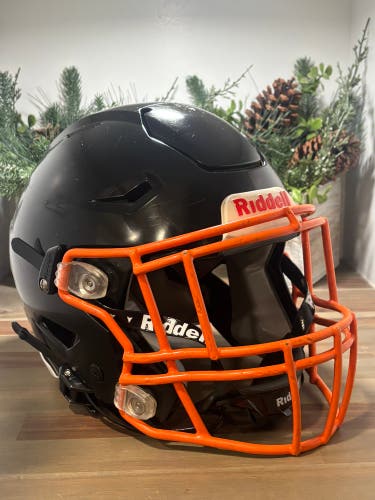 Black Youth Small Riddell SpeedFlex Helmet