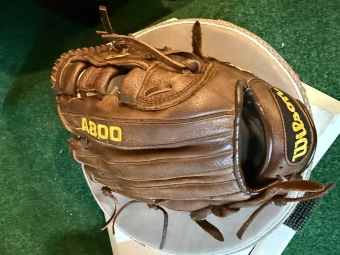 Wilson A800 RH Infield Baseball Glove 11.75" (Used)