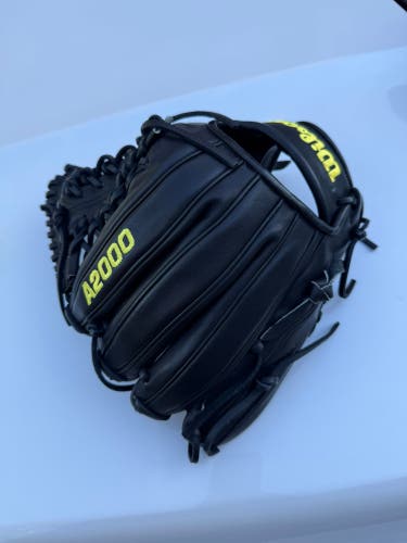 2025 Wilson A2000 RH Infield Baseball Glove 11.5" (Used)