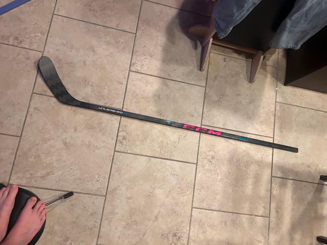 Junior CCM Ribcor Team Right Handed Hockey Stick Toe Pattern 50 Flex (New)