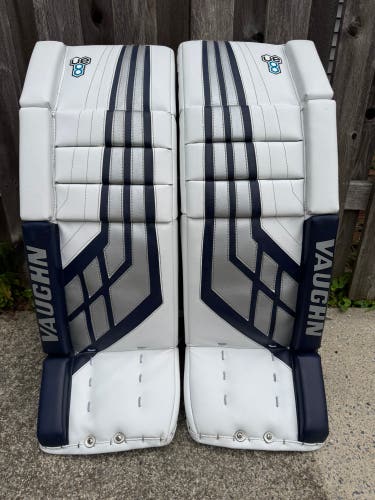 32" +2 Vaughn Velocity VE8 Pro Goalie Leg Pads Pro Stock (Like New)