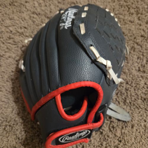 Rawlings RH Player Series Youth Baseball Glove 11" Great Condition. Game Ready