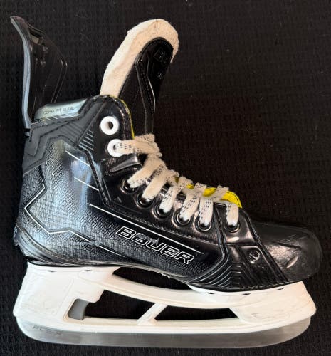 2024 Bauer Supreme M50 Pro Hockey Skates Size 3 (Used)