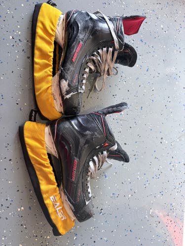Bauer Hockey Skates Extra Wide Width Pro Stock 12 (Used)