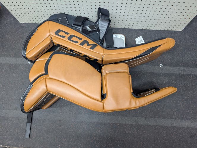 32" 2025 CCM EFlex 7 Regular Goalie Full Set (New)