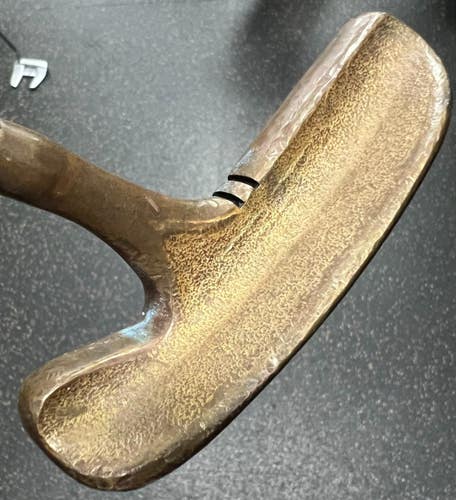 Used Acushnet BULLSEYE Mens Putter RH 11497-S000160368