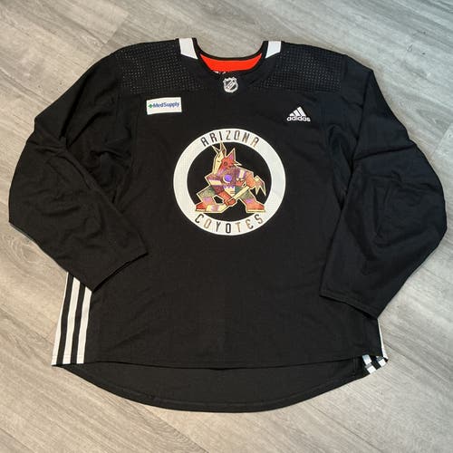 New Arizona Coyotes Made In Canada  Adidas Jersey Size 56 (Black)