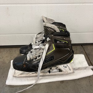 2021 Bauer Elite Hockey Goalie Skates Regular Width 7.5 (Used)
