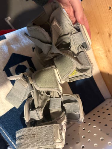 Large Adult Under Armour Arm Pads (Used)