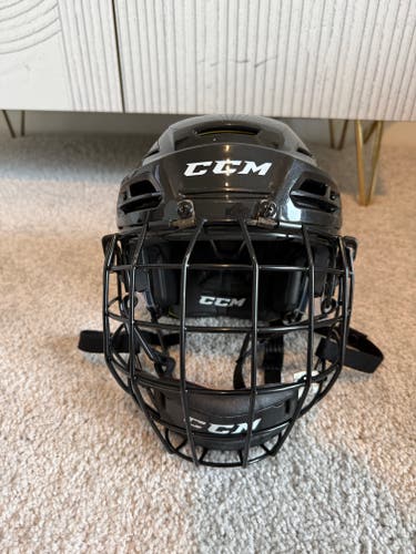 Medium CCM Tacks 310 Helmet (Used)