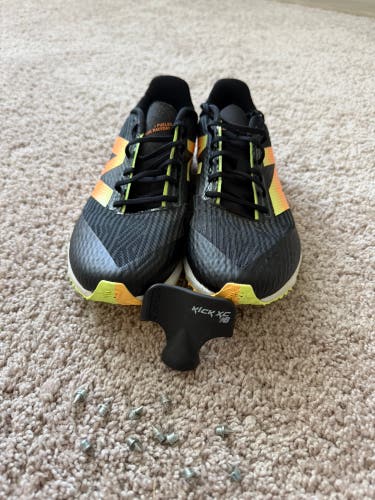 Black Men's Adult Size M 8.0 (W 9.0) New Balance Fuel Cell (Used) Cross Country Spikes