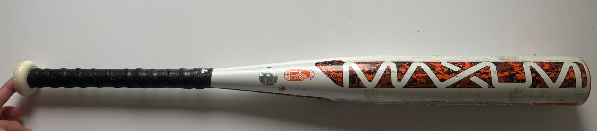 2016 Combat Maxum Composite USSSA Certified Bat (-10) 20 oz 30" (Used)