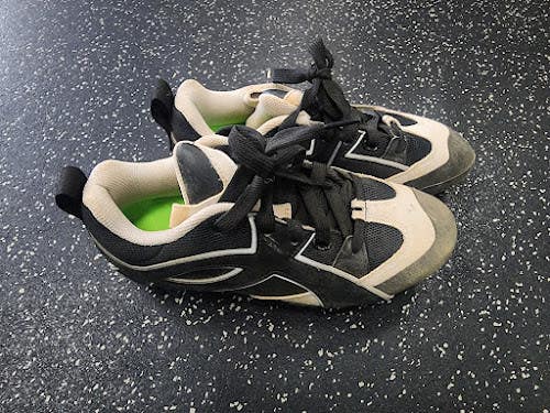 Used Under Armour LEADOFF ICON LOW RM BB/SB Cleats Black And White Senior 7 11849-S000042436