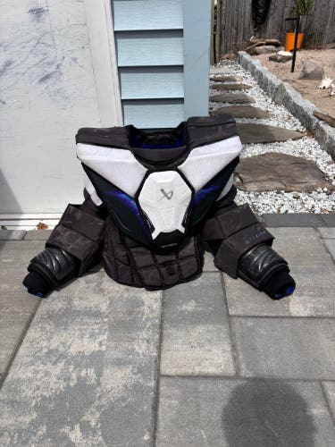 Medium 2025 Bauer Vapor Flylite Goalie Chest Protector (Used)