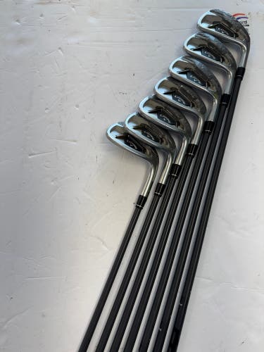 Men'sCallaway X Forged Right Handed Iron Set Stiff Flex Graphite Shaft (7 Clubs)