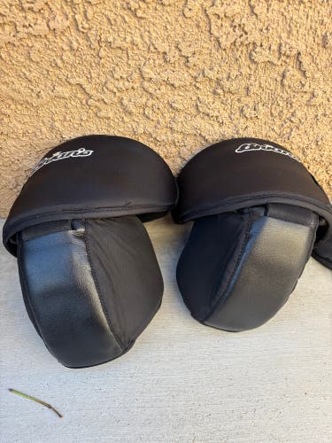 Senior Brian's Pro 2 Goalie Knee Guards (Used)