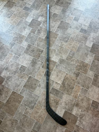 Senior CCM Ribcor Trigger 6 Pro Right Handed Hockey Stick P28 85 Flex Pro Stock (New)