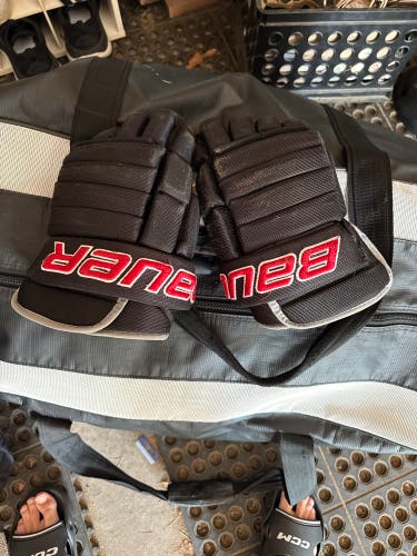 Bauer 4 Roll Gloves 14" Pro Stock (Used)