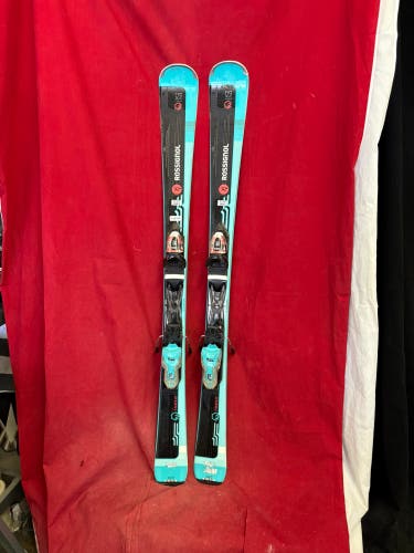 Skis: Rossignol Famous 2 women's skis, 135cm.
Bindings: Look Xpress W 10 system bindings
Binding Ran