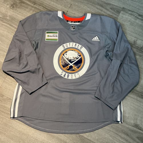 New Buffalo Sabres Made In Canada Adidas Jersey Size 56 (Gray)