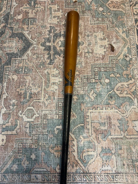 Victus Tatis Maple Bat (-3) 31 oz 34" (Used)