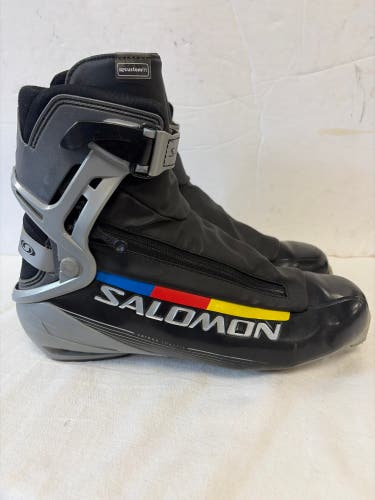 Classic Size 9.0 Salomon Cross Country Ski Boots (Used)