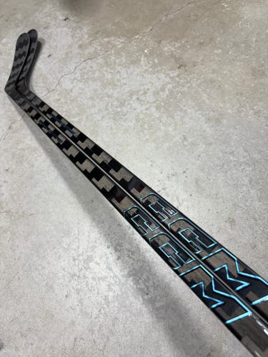 2 PACK 95 Flex P86 Senior CCM Vizion 2 Right Hand Hockey Stick NHL Pro Stock