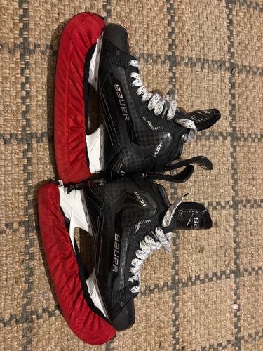 2022 Bauer Supreme Mach Hockey Skates Wide Width 9 (New)