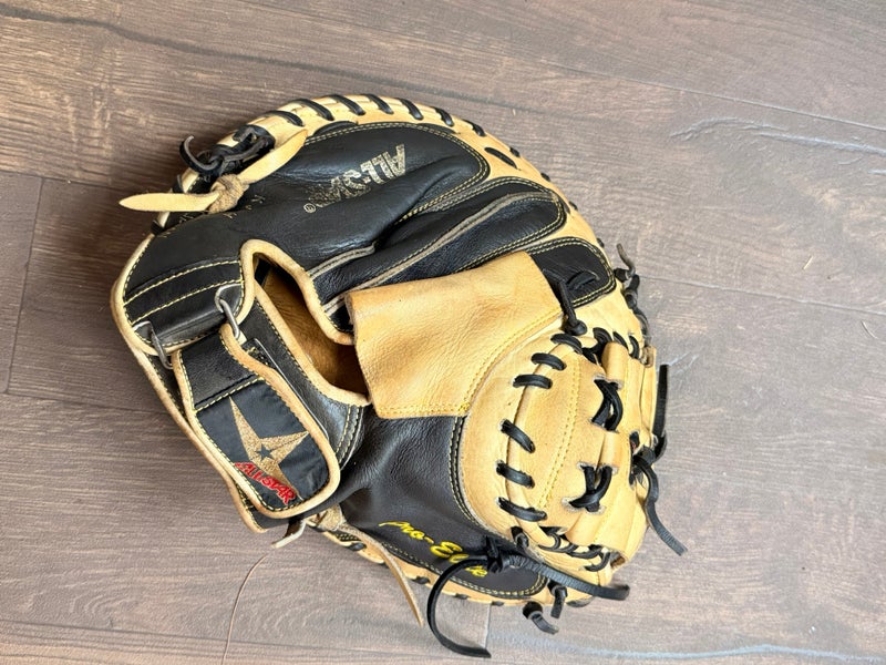 All Star CM3000SBT RH Catcher's Baseball Glove 33.5" (Used)