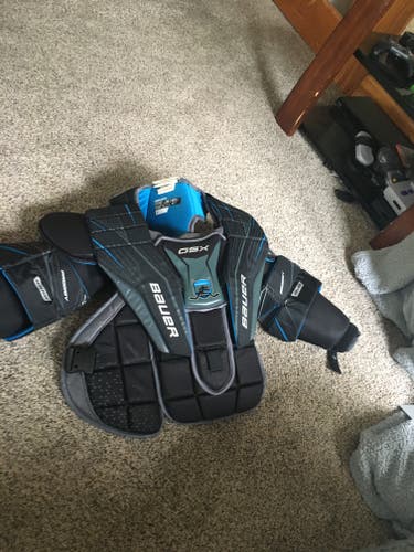 Large/Extra Large 2020 Bauer GSX Goalie Chest Protector (Used)