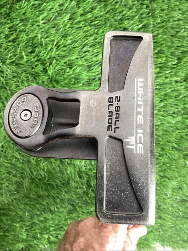 Odyssey White Ice 2-Ball Blade Putter 33 Inches